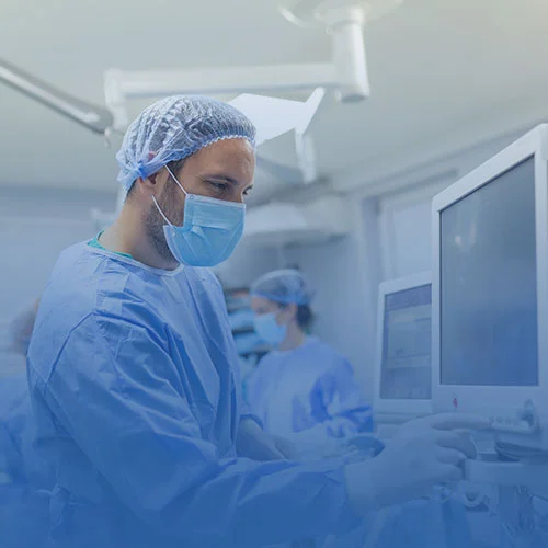 Simulacion de una persona utilizando un equipo médico